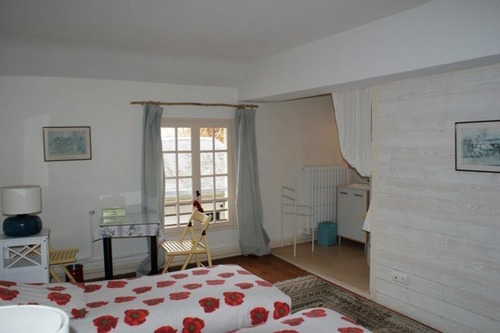 Les Longchamps Bed and Breakfast Neuillé Camera foto